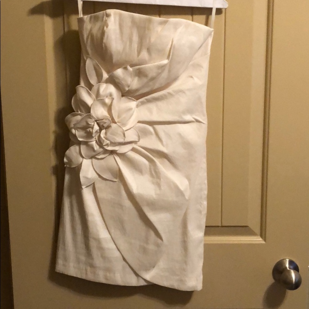White strapless dress